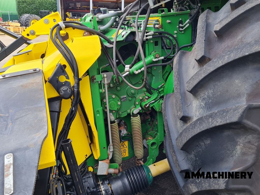 John Deere 8400