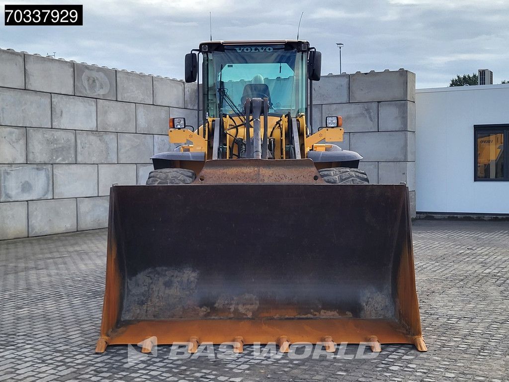 Volvo L120 F German Registration