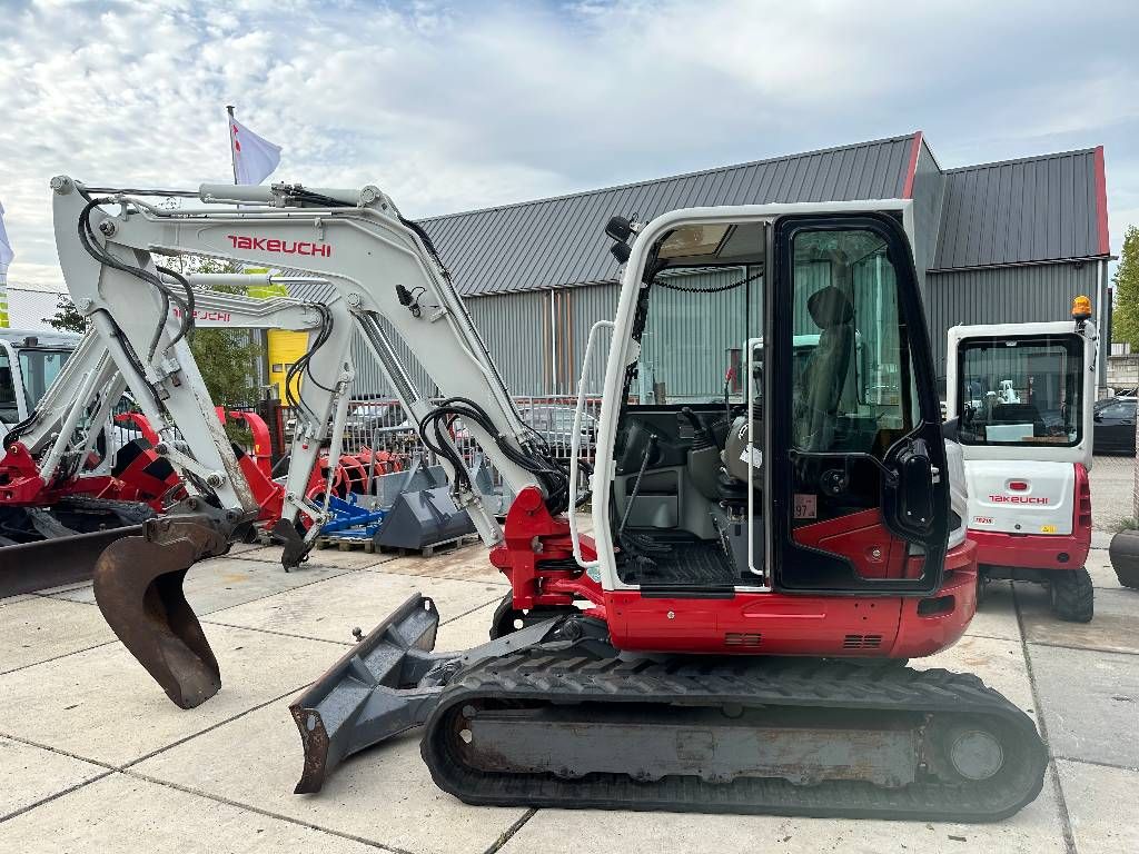 Takeuchi TB 260