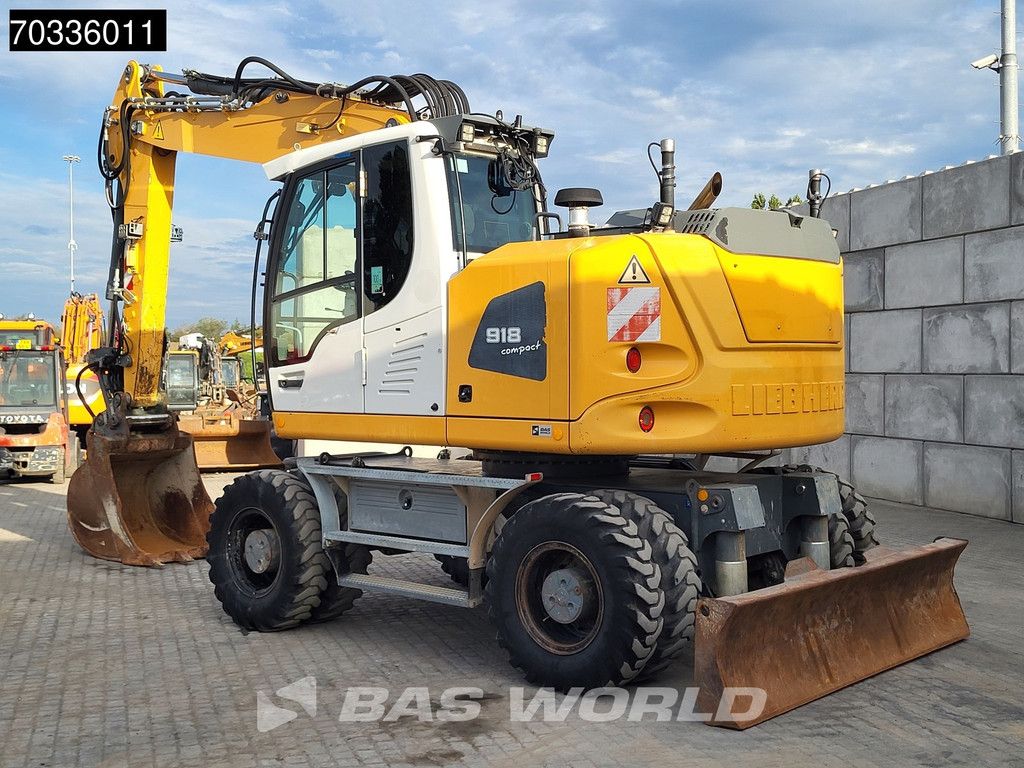 Liebherr A918