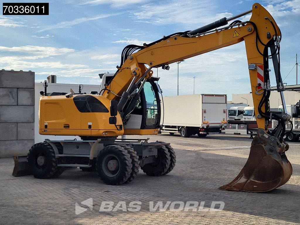 Liebherr A918