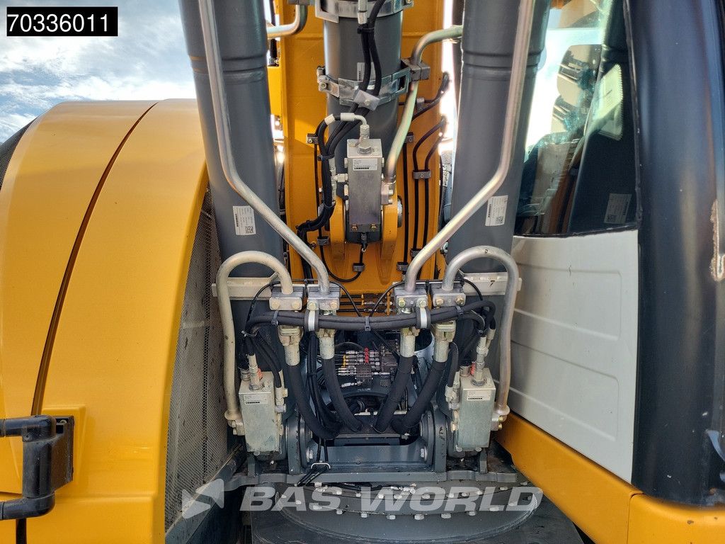 Liebherr A918