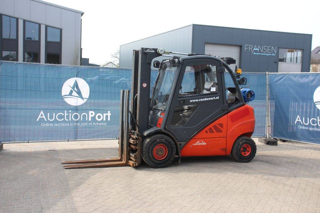 Linde H30T-01 LPG Forklift 3000kg 5m 2011