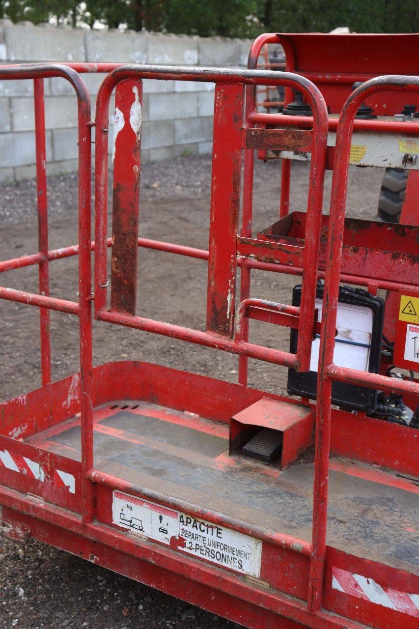 Manitou 160 ATJ Diesel-Gelenkteleskoparbeitsbühne 38 kW 250 kg 2001