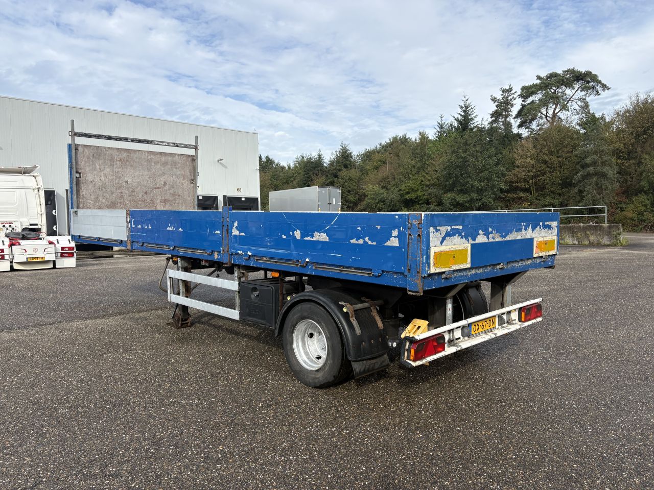 Oplegger 12.7 TON FUCHS met aluminium luiken
