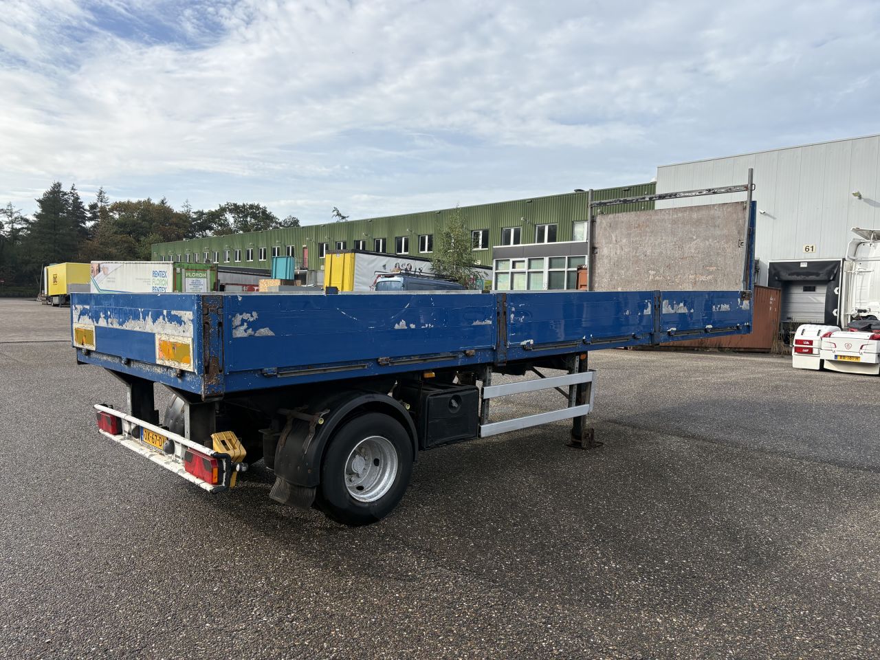 Oplegger 12.7 TON FUCHS met aluminium luiken