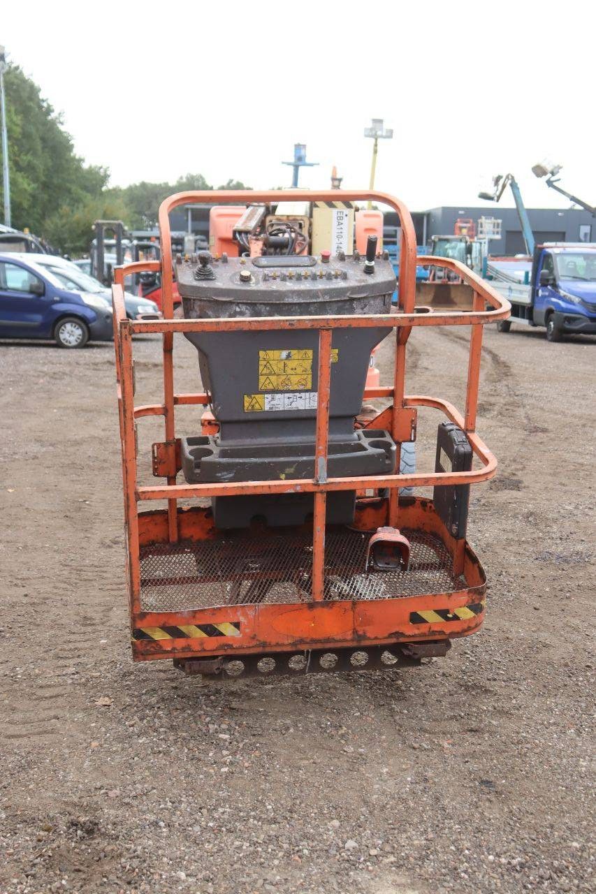 JLG E300AJP Gelenkteleskoparbeitsbühne, elektrisch, 230 kg, 10 m