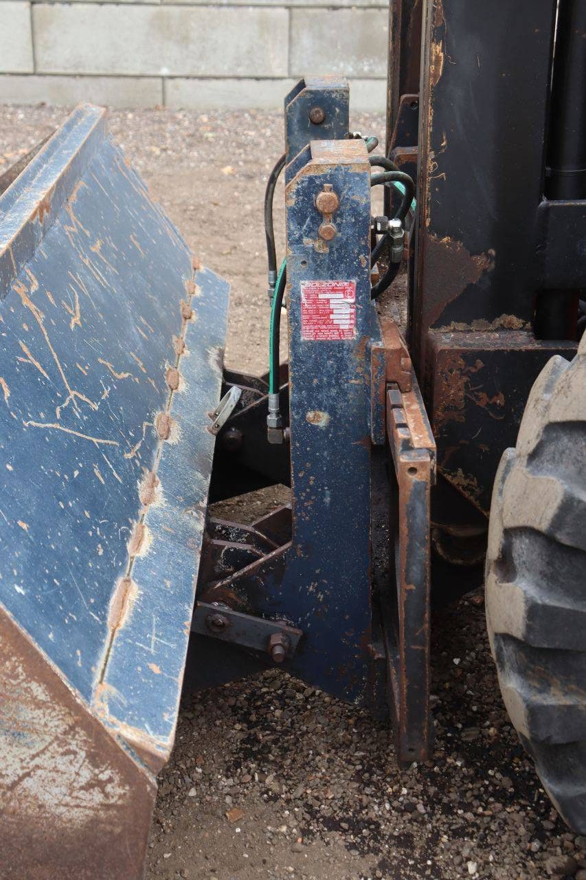 Rough-terrain forklift Manitou MC 30 Diesel 61.5kW 3000kg 3.7m 2000