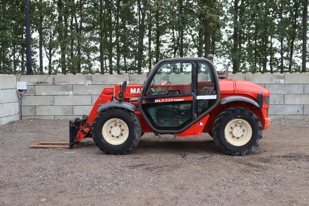 Manitou MLT 526 Turbo Compact Diesel Telehandler 71.6kW 2001