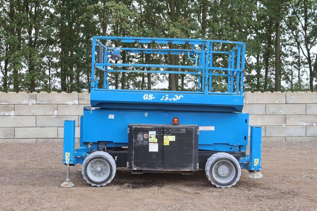 Scissor Lift Genie GS-4069 DC Electric 363kg 14m 2016