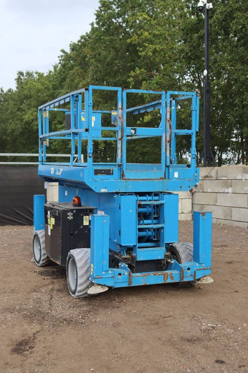 Scissor Lift Genie GS-4069 DC Electric 363kg 14m 2016