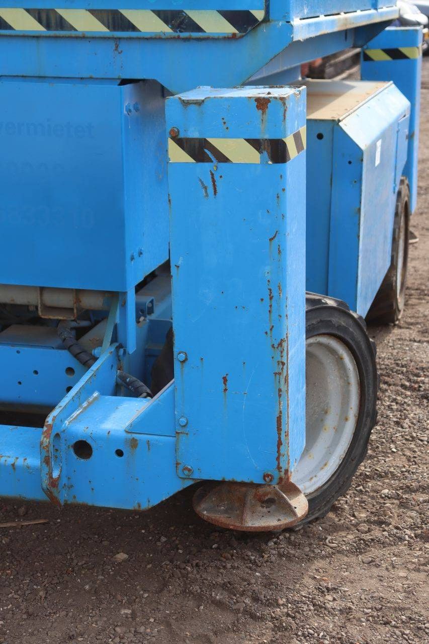 Scherenarbeitsbühne Genie GS-2663 Diesel 567 kg 9,92 m 2005
