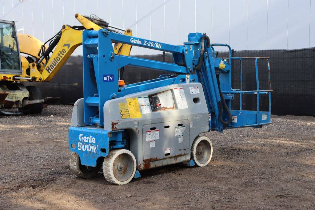 Genie Z-20/8N Elektrische Gelenkteleskoparbeitsbühne 200 kg 8,1 m 1999