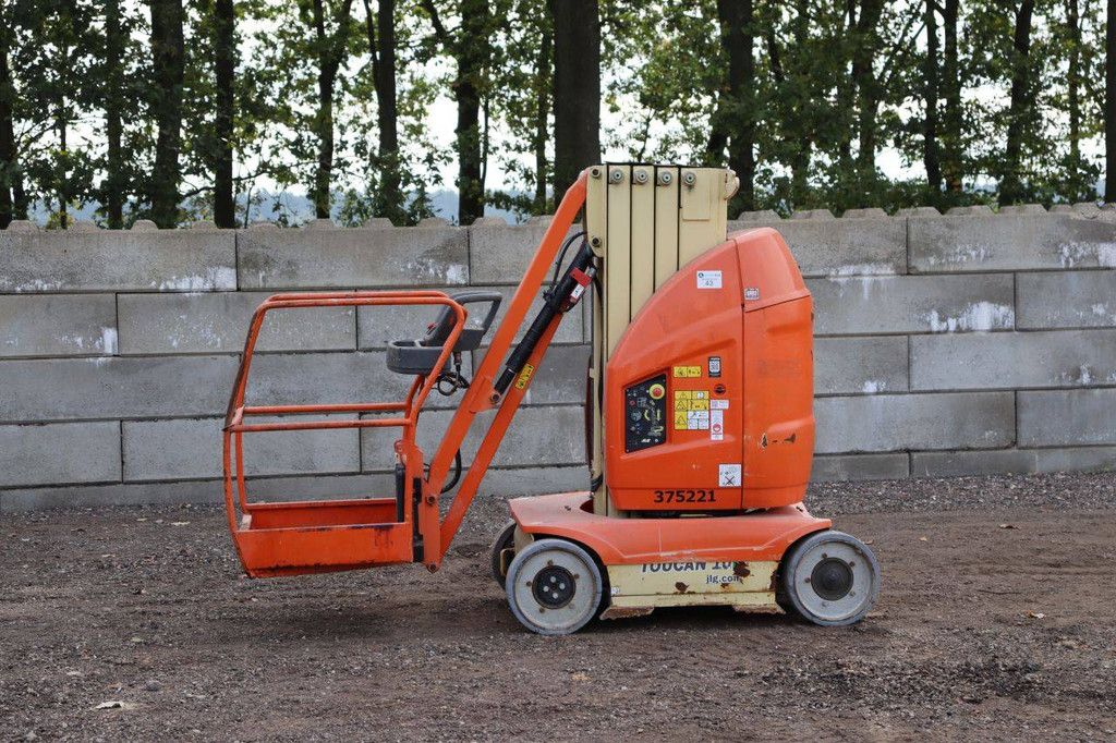 Mast lift JLG Toucan 10E Electric 200kg 10m 2013