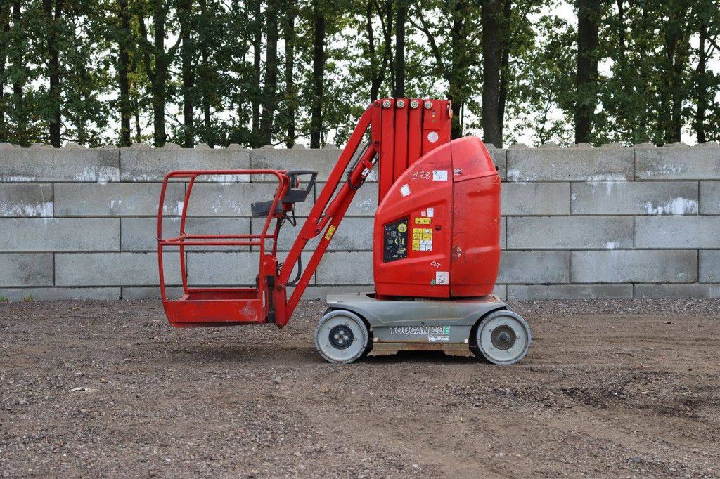 Mast lift JLG Toucan 10E Electric 200kg 10m 2013