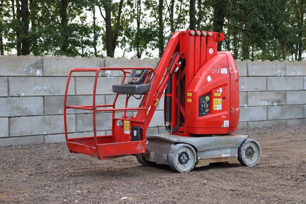Mast lift JLG Toucan 10E Electric 200kg 10m 2013