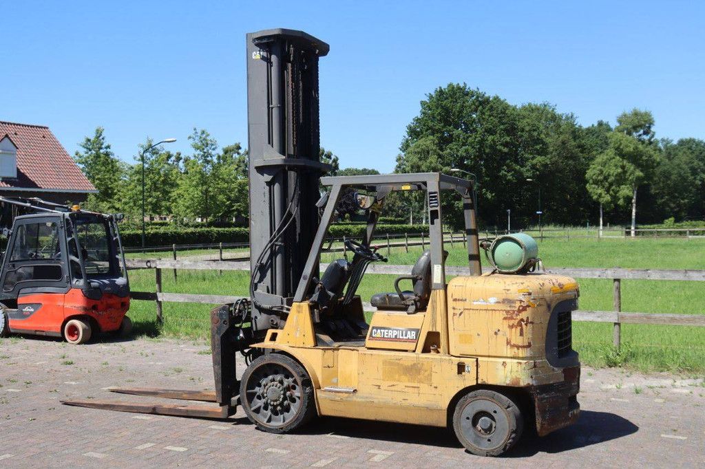 Caterpillar GC60K LPG Forklift 6000kg 2000