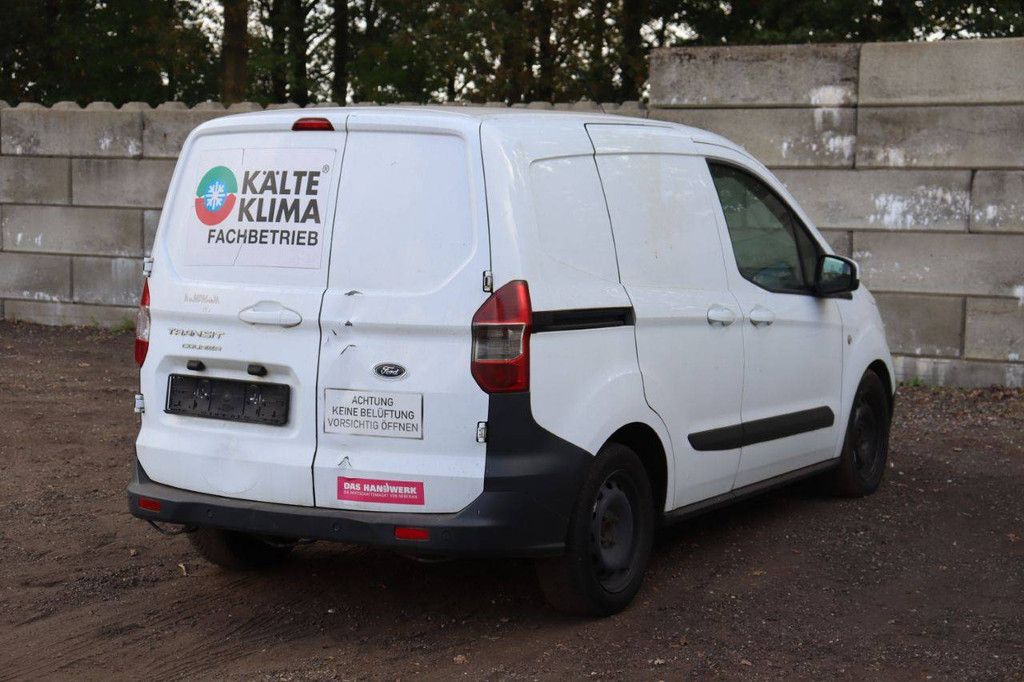 Ford Transit Courier Diesel 123hp van