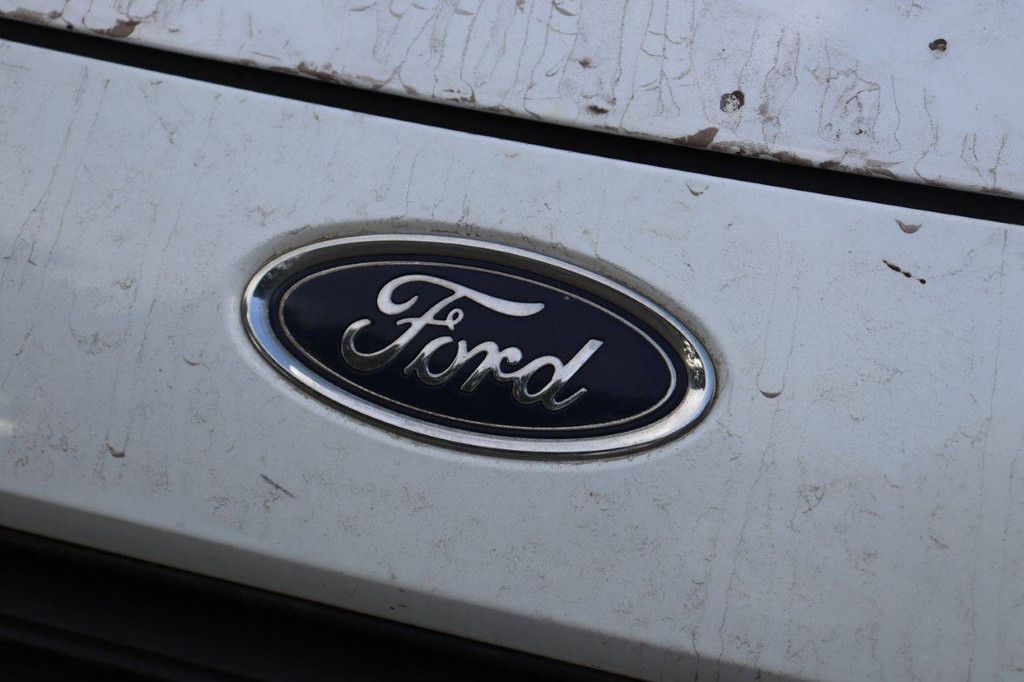 Ford Transit Courier Diesel 123hp van
