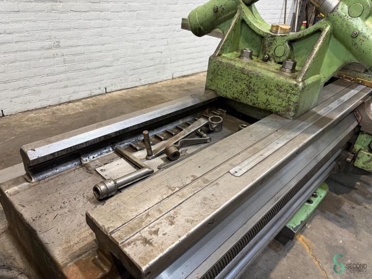 Horizontal lathes Oerlikon 1150x3000mm