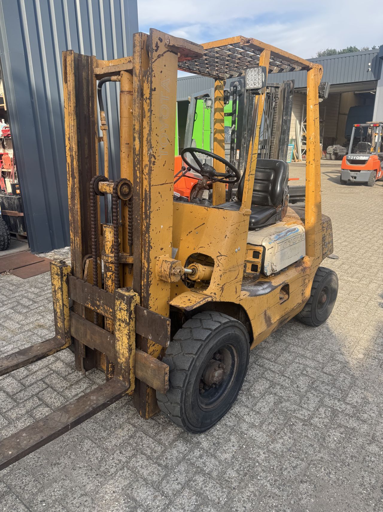 Toyota 2FD20 diesel heftruck