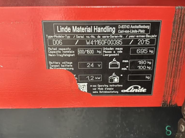 Stackers Electric Linde D06 2015