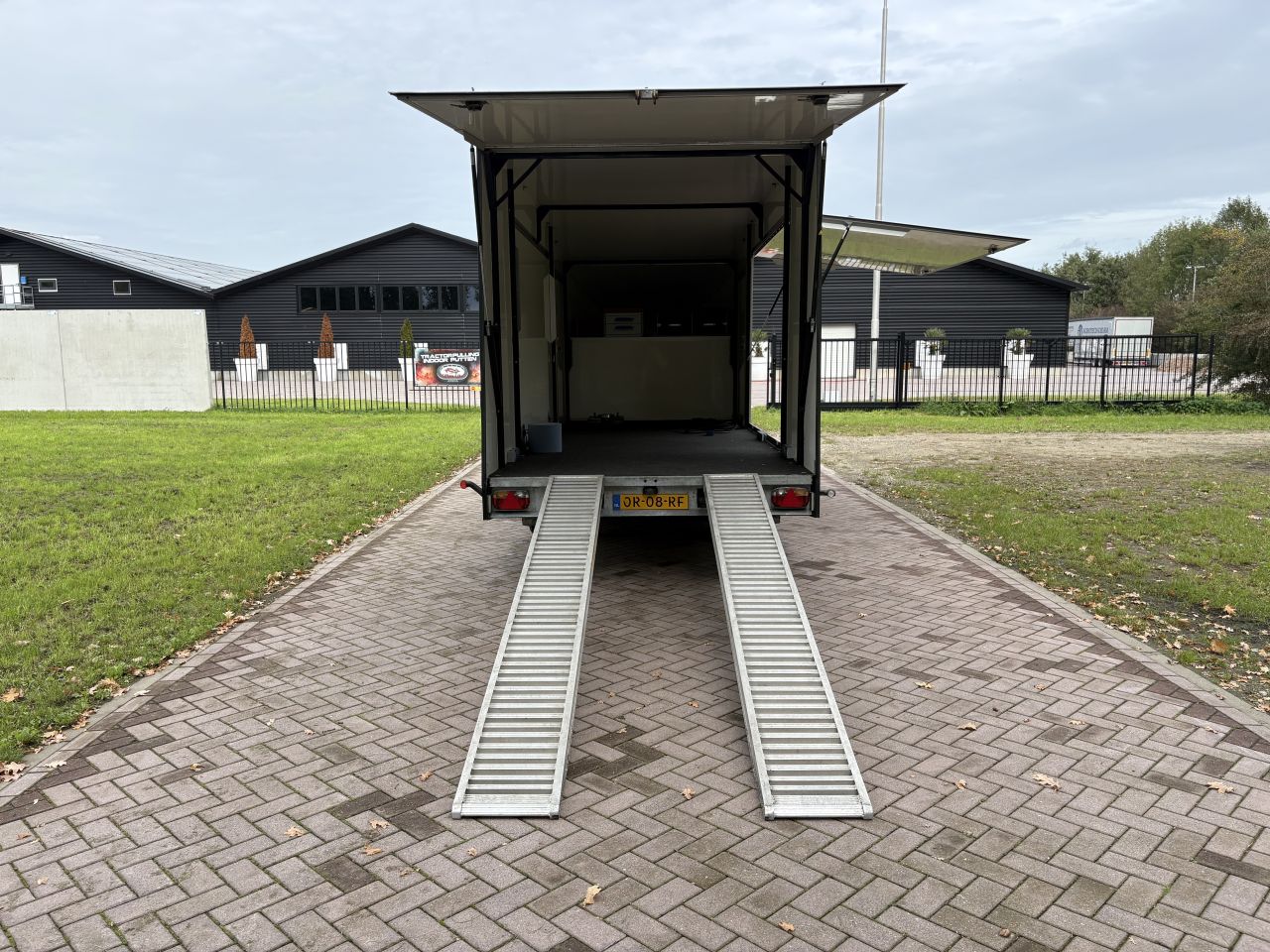 Be trekker Isuzu 4X4 BE TREKKER - be oplegger BOLLE