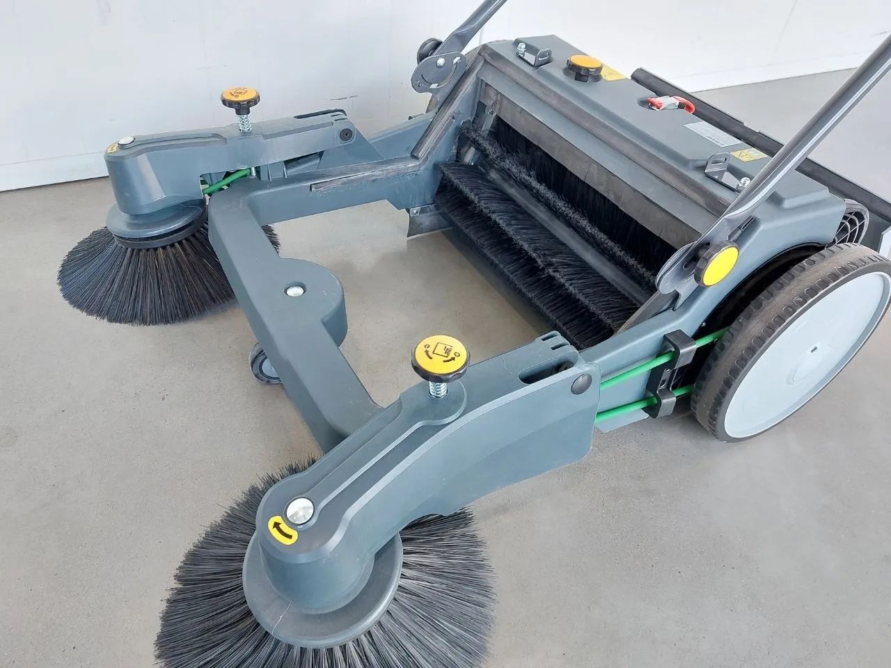Meijer V65 Mini Sweeper Demo model