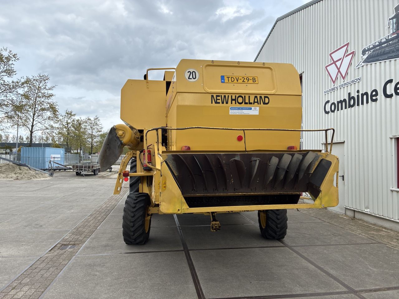 New Holland TX66
