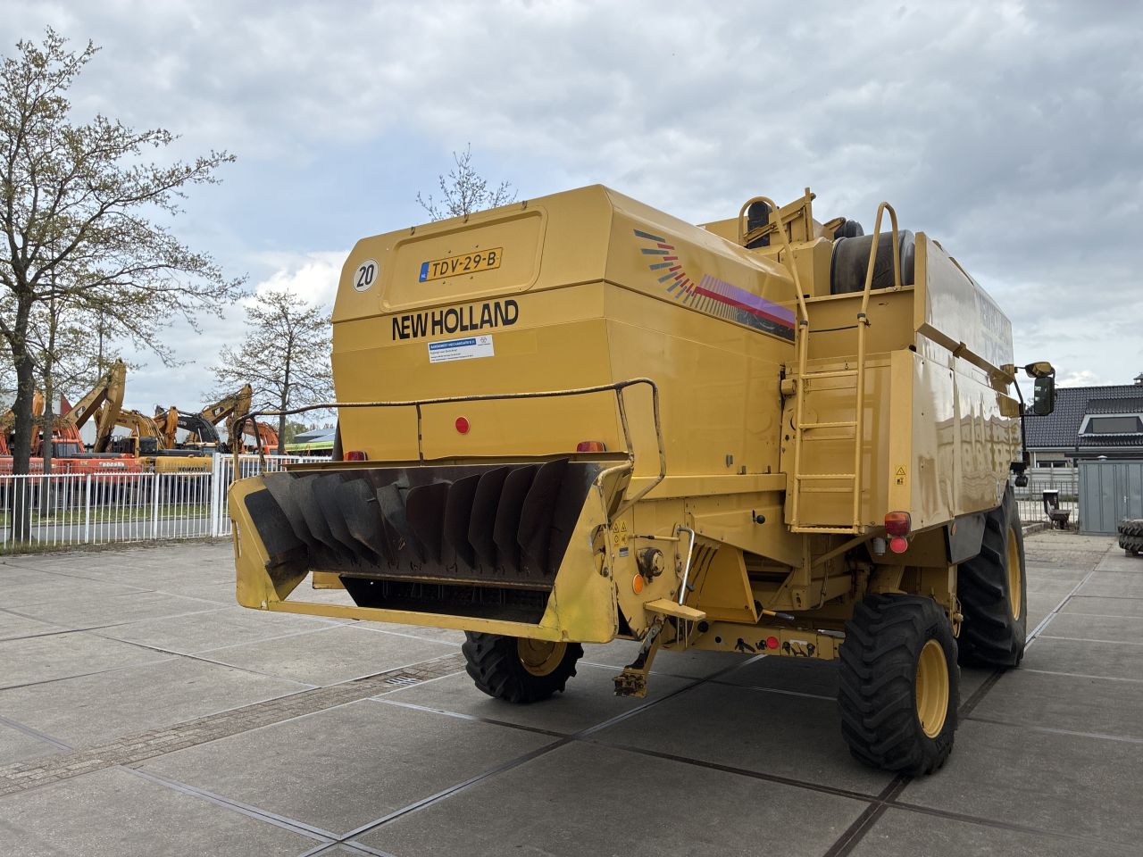 New Holland TX66