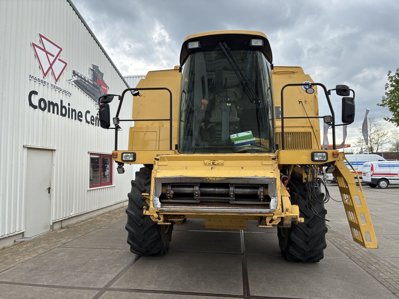 New Holland TX66