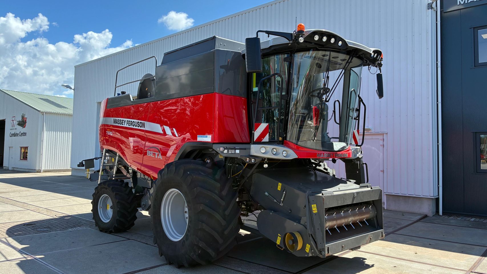 Massey Ferguson 7370 Beta