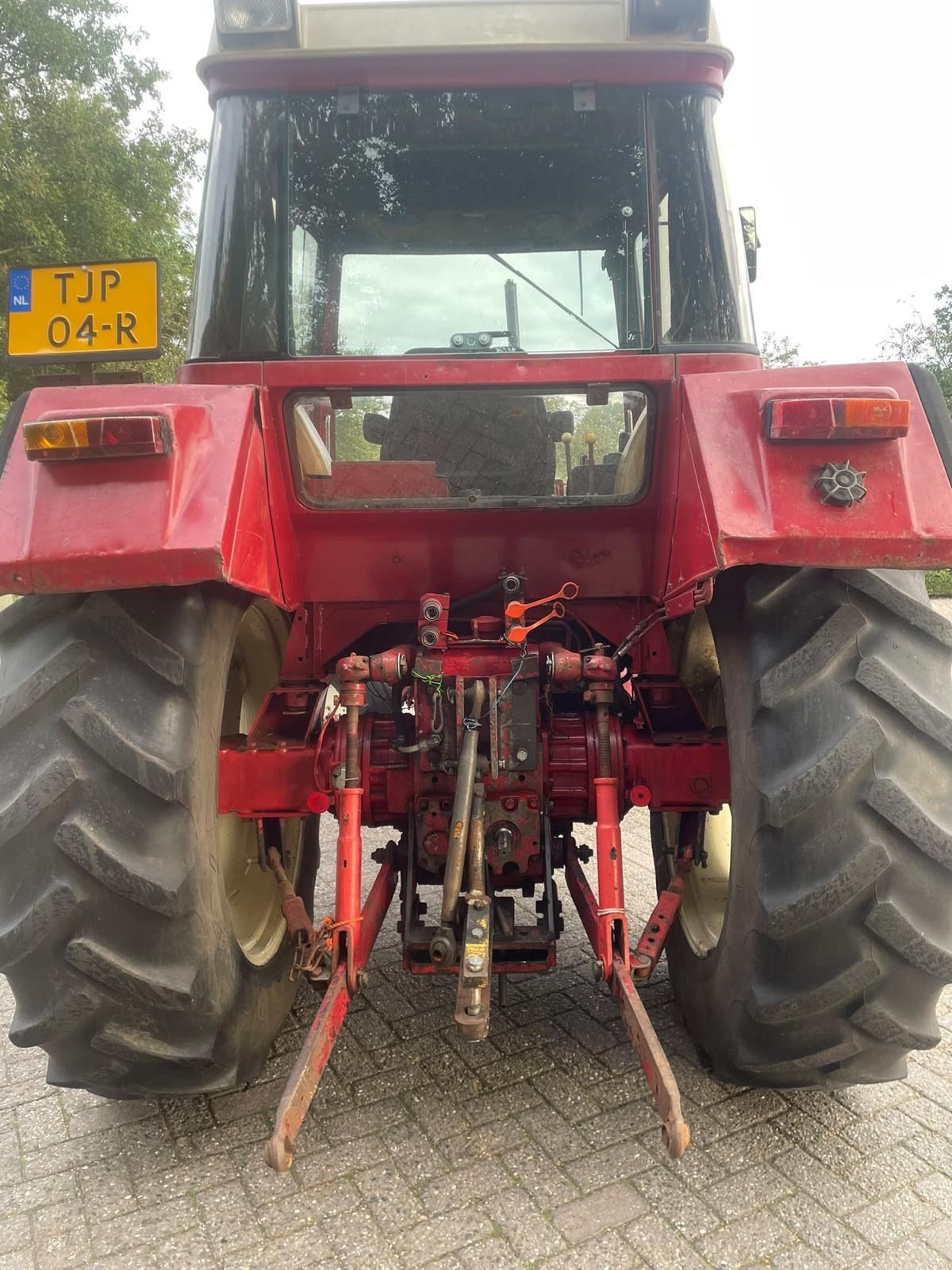International 745xl