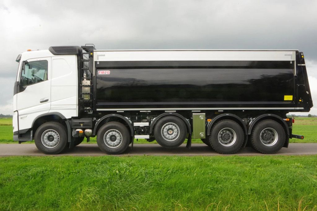 Volvo FH 460 49-tons 10x4 midlift met Tibeg kipper
