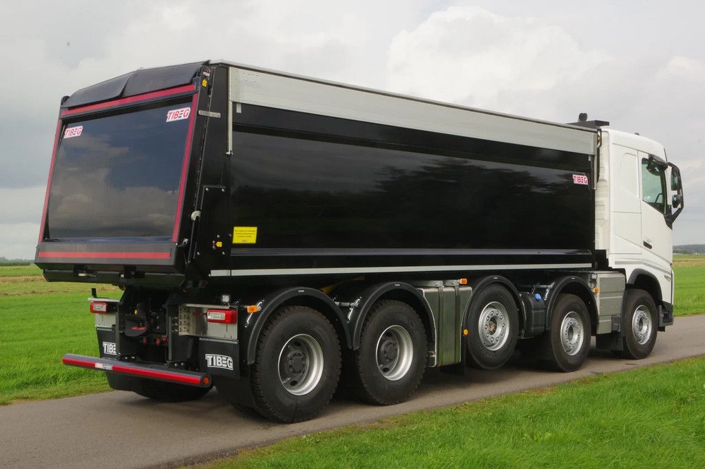 Volvo FH 460 49-tons 10x4 midlift met Tibeg kipper