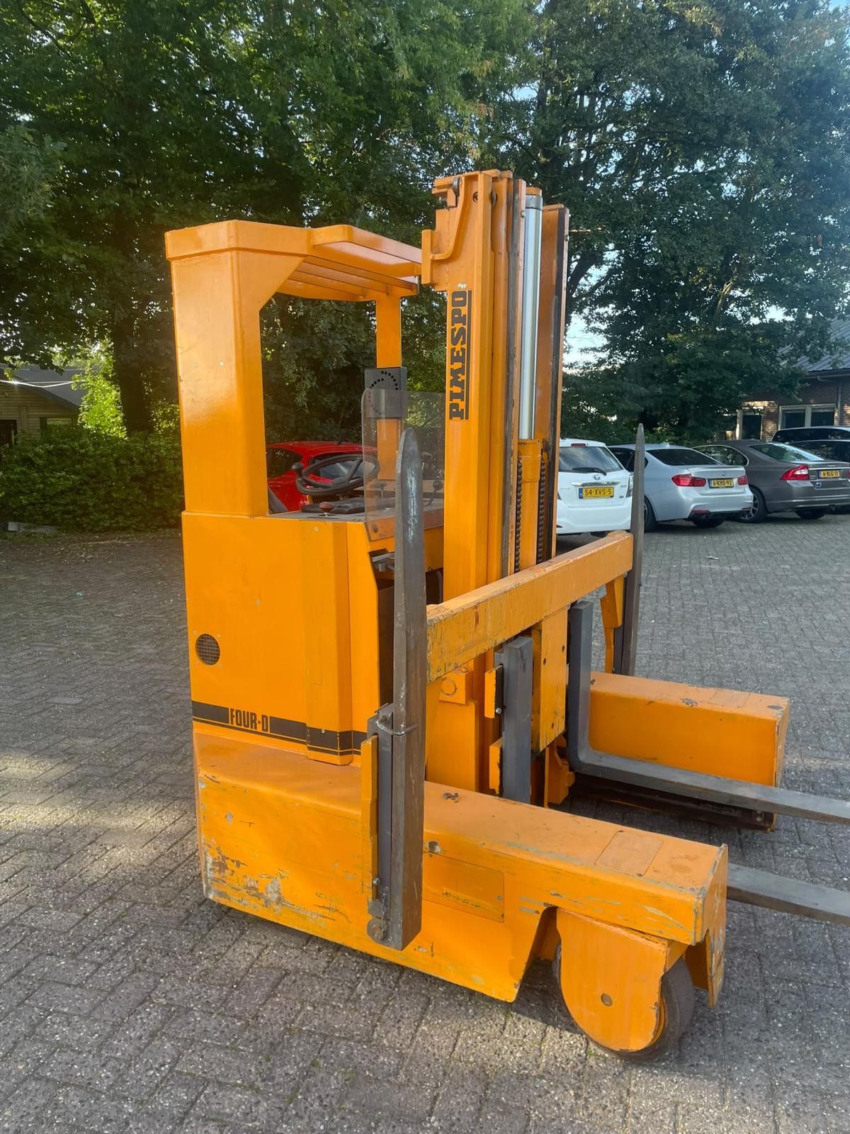 Pimespo zijlader vierwegtruck