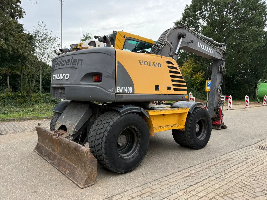 Volvo EW140B