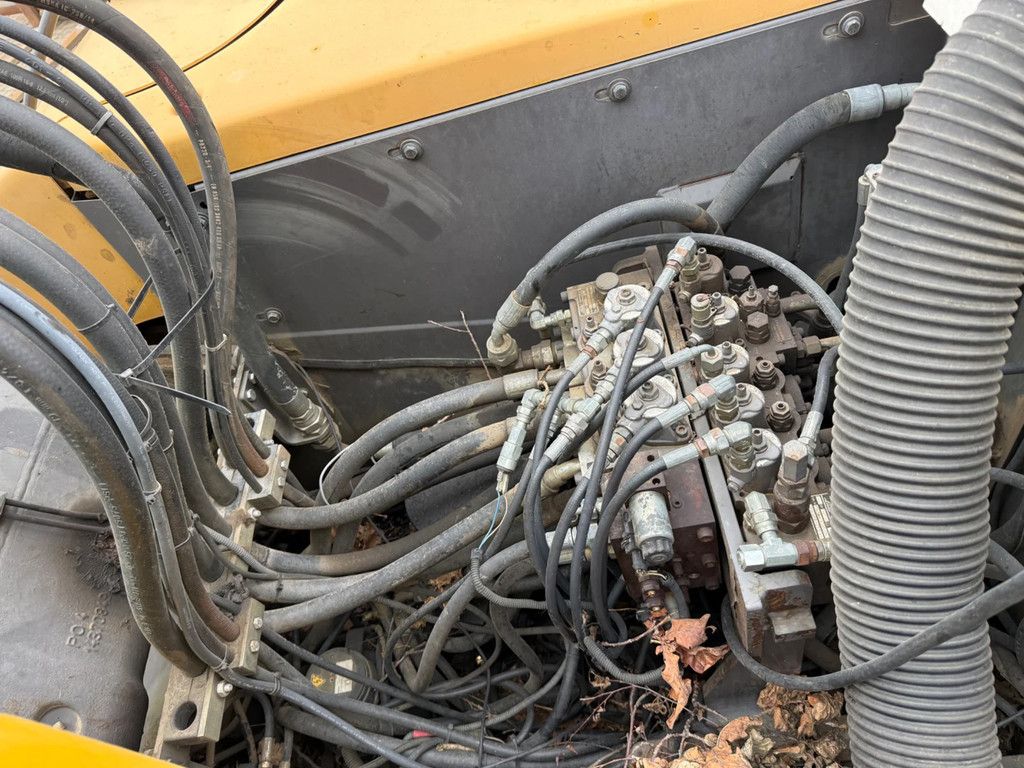 Volvo EW140B