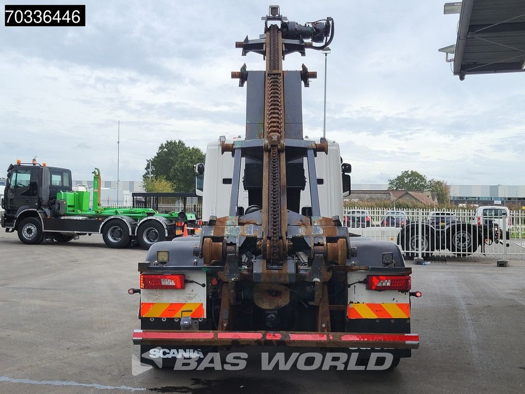 Scania P370 6X4