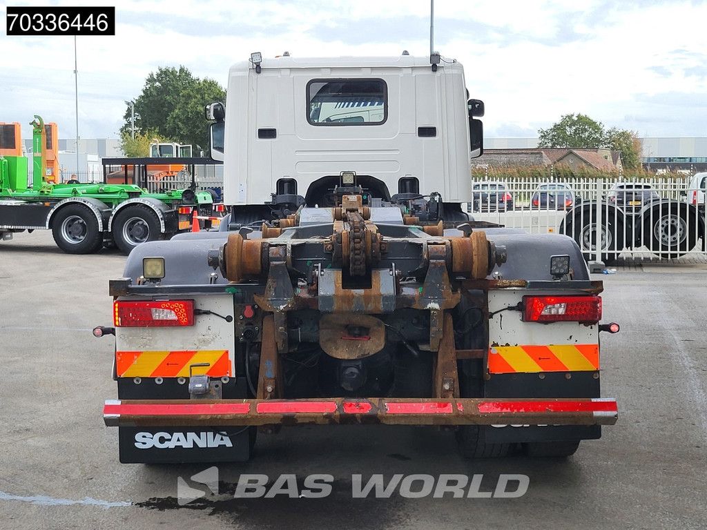 Scania P370 6X4