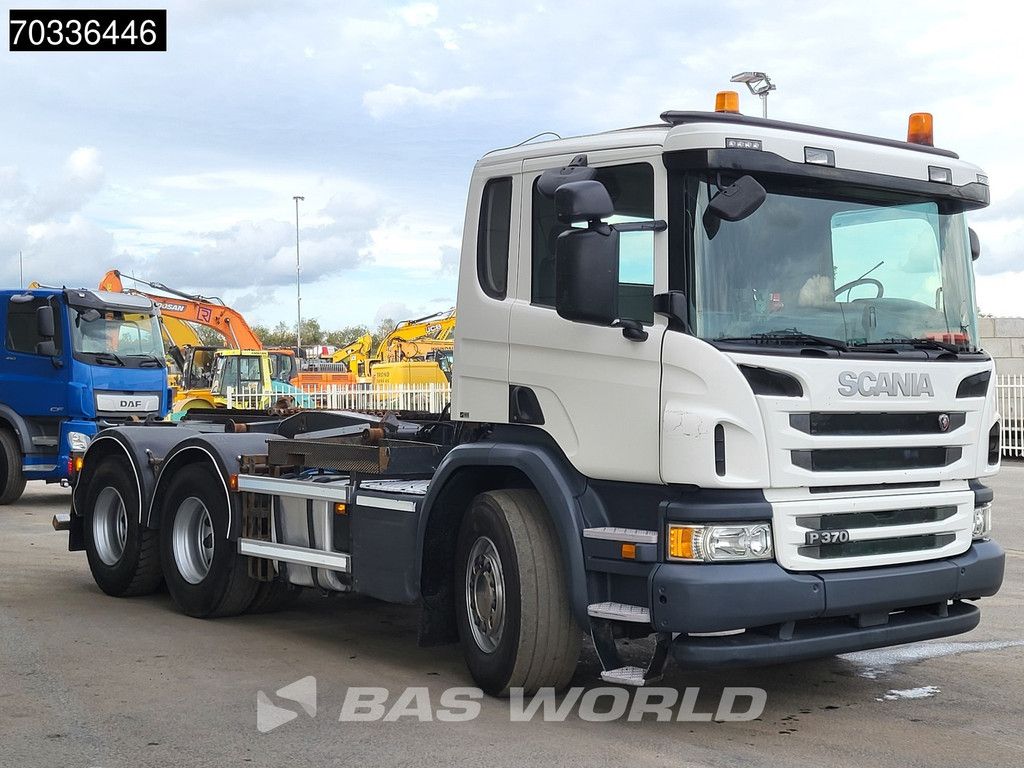 Scania P370 6X4