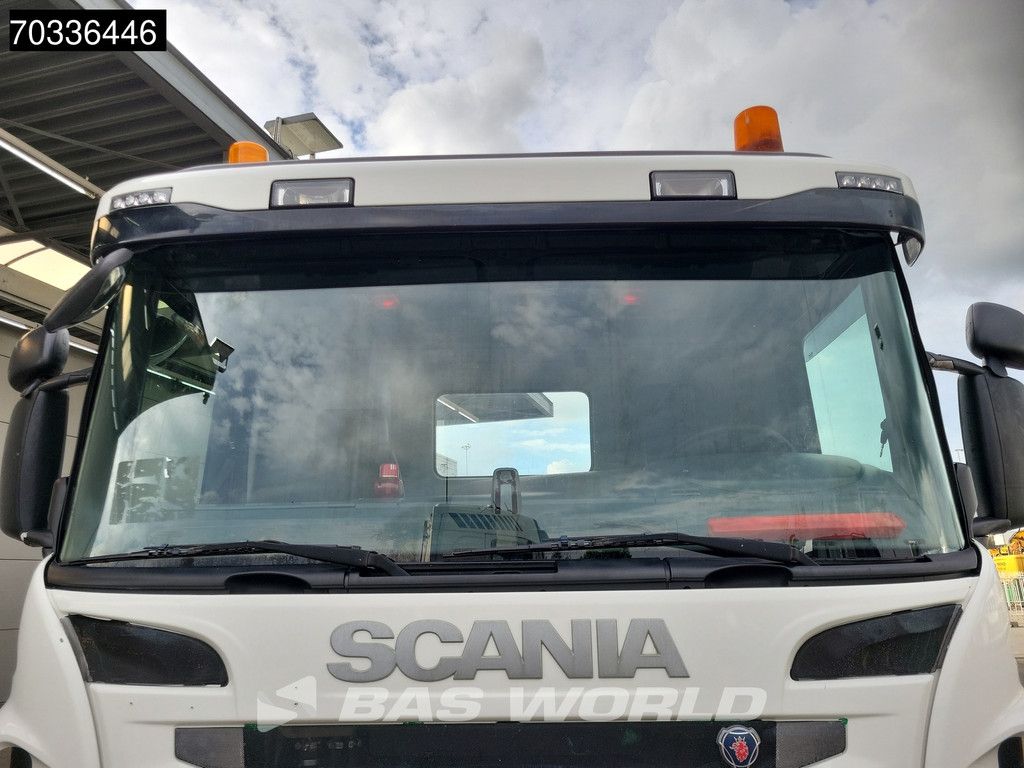 Scania P370 6X4