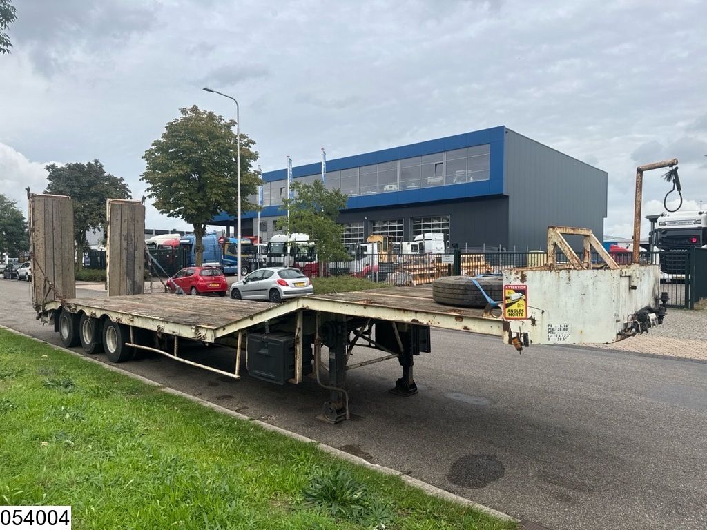 ACTM Lowbed Hydro, Steel suspension