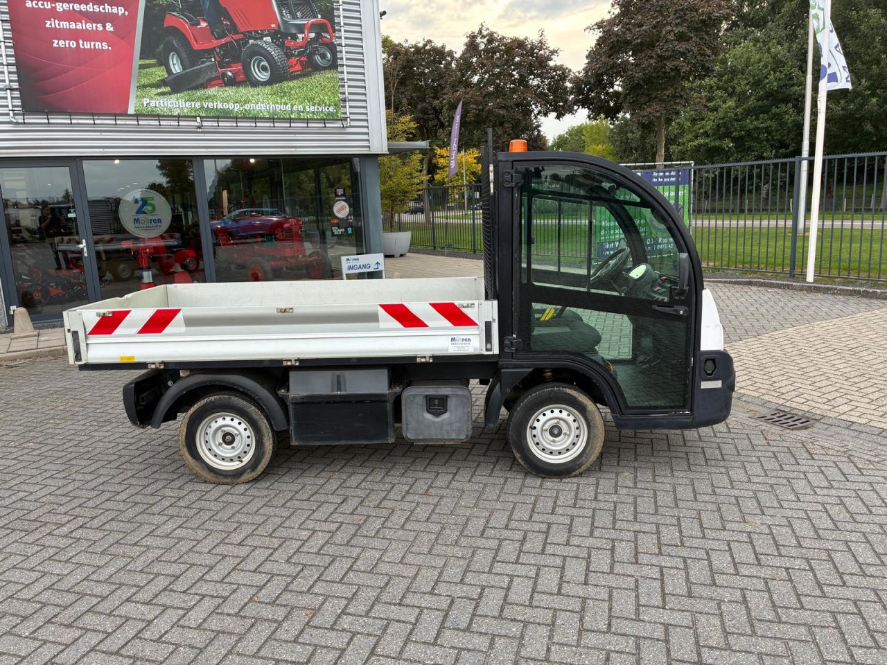 Mega RNH9 electrische wagen