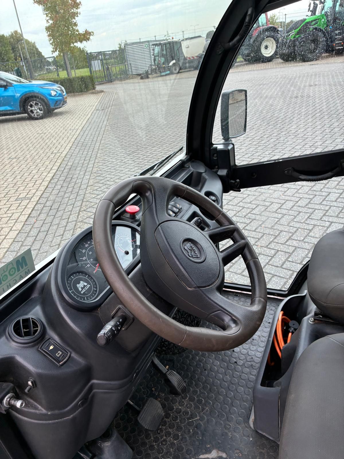 Mega RNH9 electrische wagen