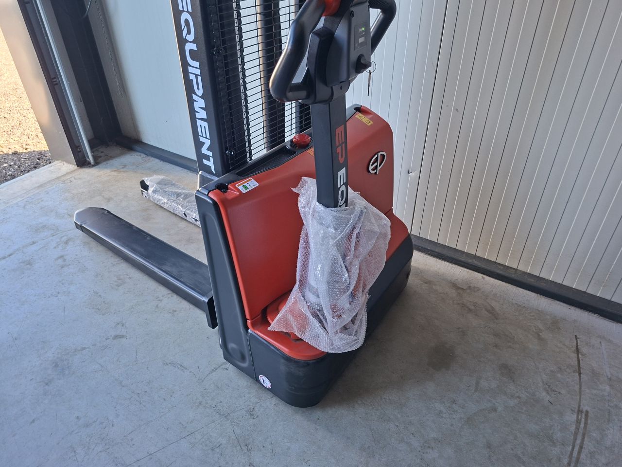 EP DS3 Elektrische stapelaar 1500 kg 2700 - 4150 mm vanaf