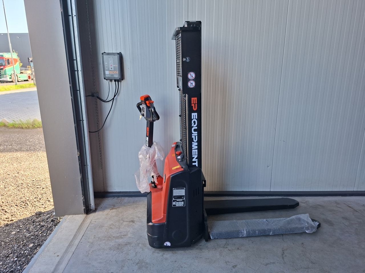EP DS3 Elektrische stapelaar 1500 kg 2700 - 4150 mm vanaf