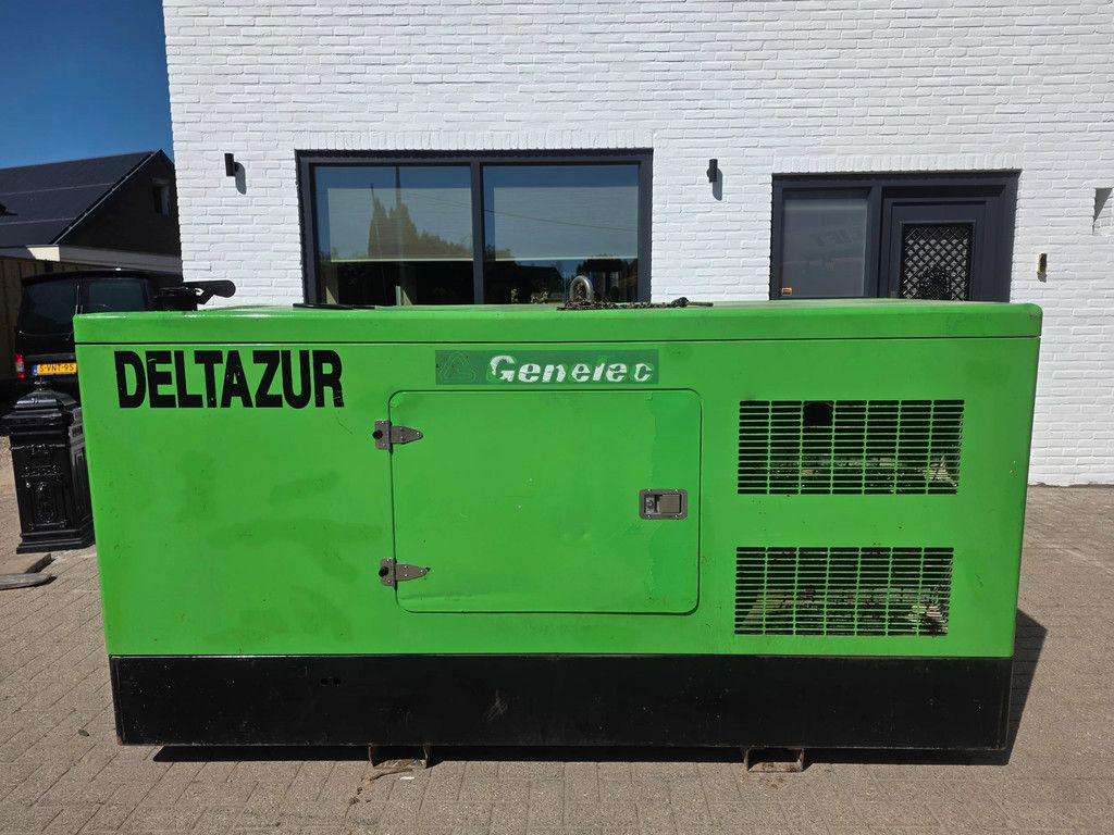 Atlas Copco Genelac 100 kva generator aggregaat iveco
