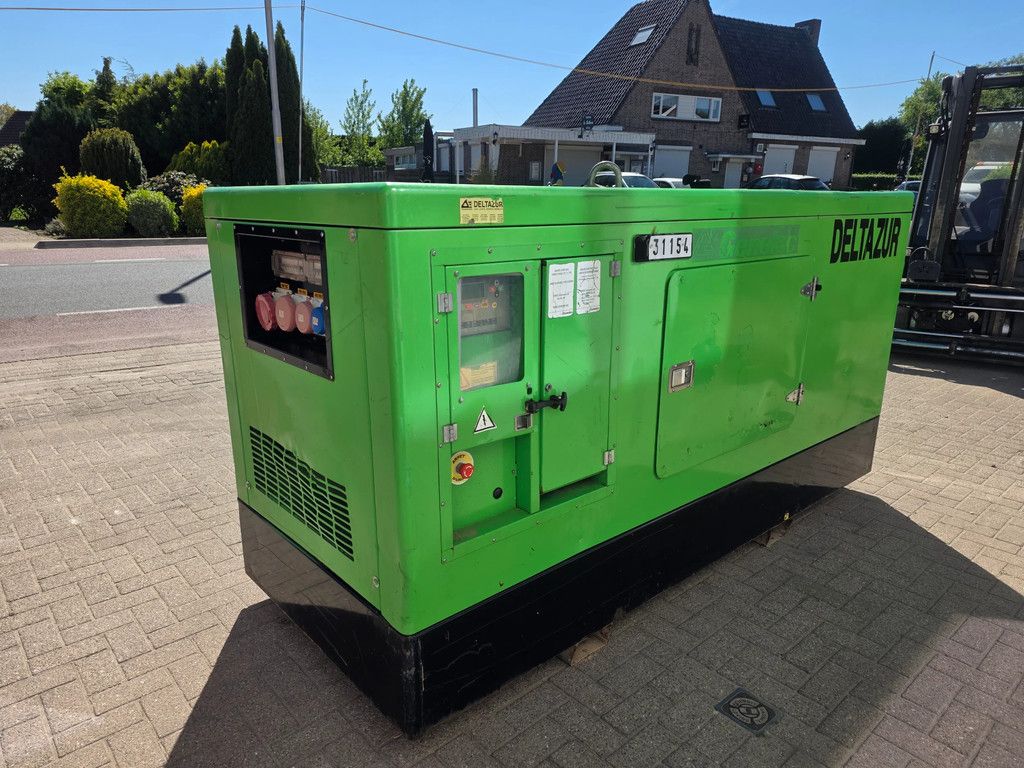 Atlas Copco Genelac 100 kva generator aggregaat iveco
