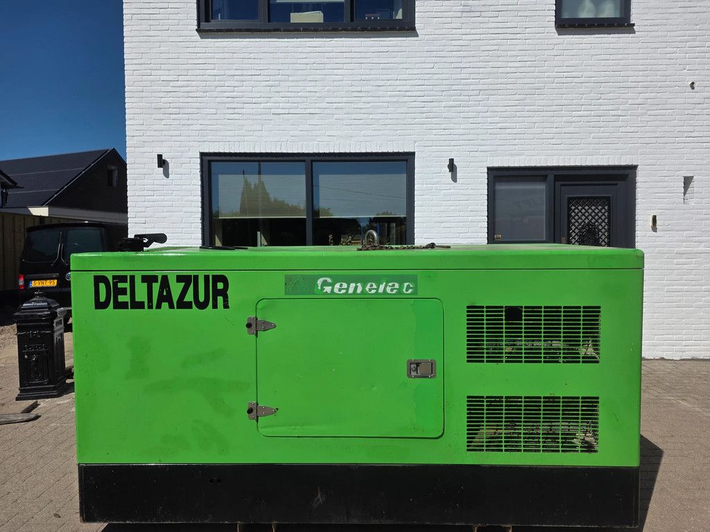 Atlas Copco Genelac 100 kva generator aggregaat iveco